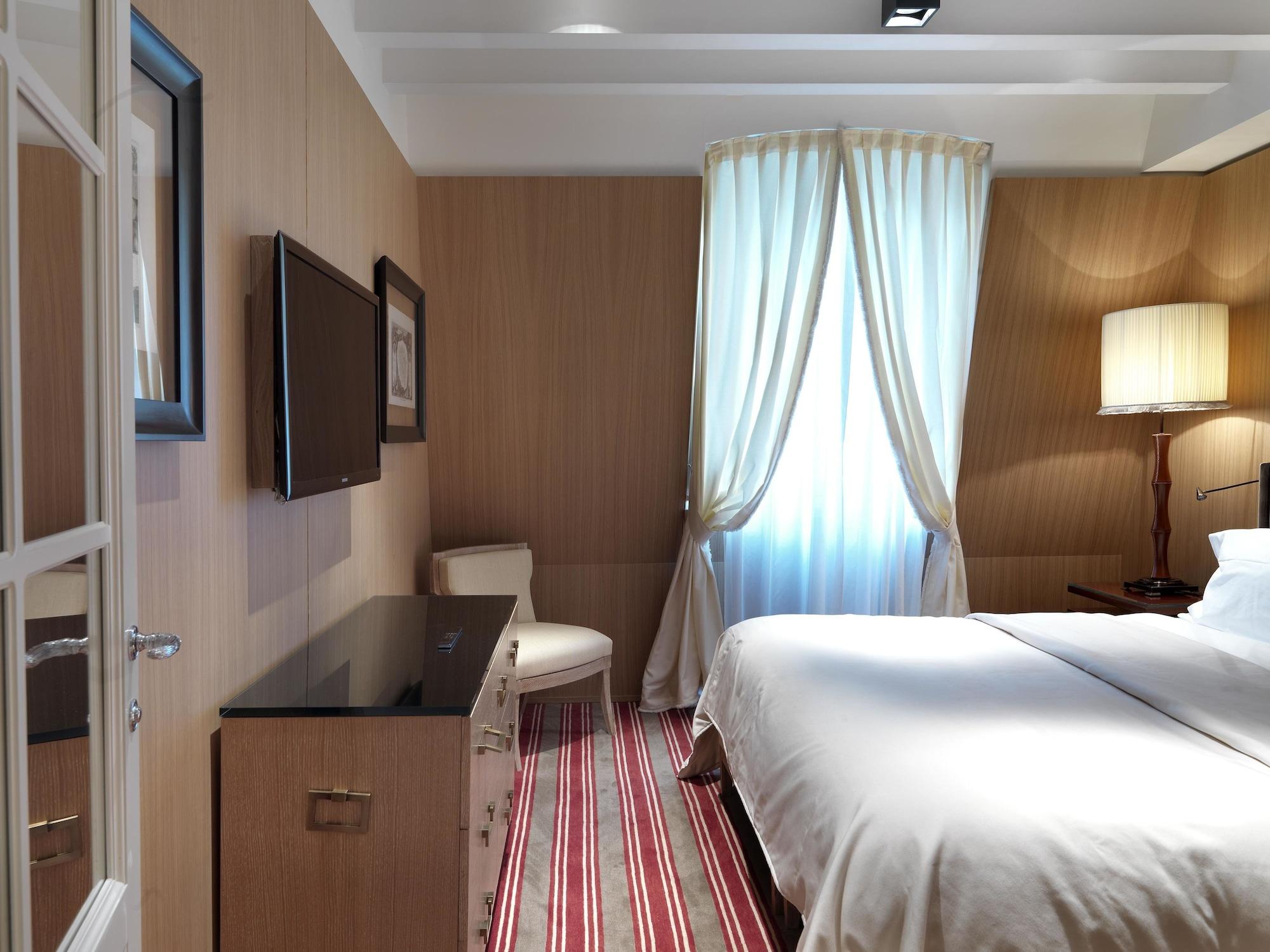 มาร์กิส โฟบูร์ก แซ็งโอนอร์ เรอแล แอนด์ ชาโต Hotel ปารีส ภายนอก รูปภาพ